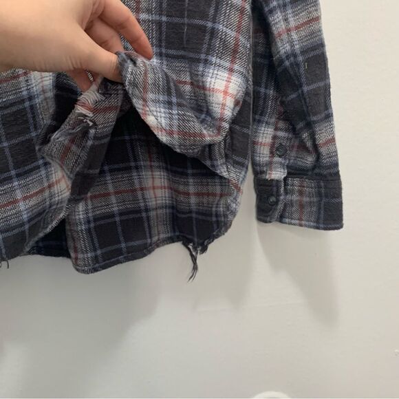 American Eagle Distressed Flannel Size XS - Picture 4 of 8
